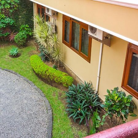Reddoorz Plus Near Brawijaya Museum Malang Eksteriør bilde
