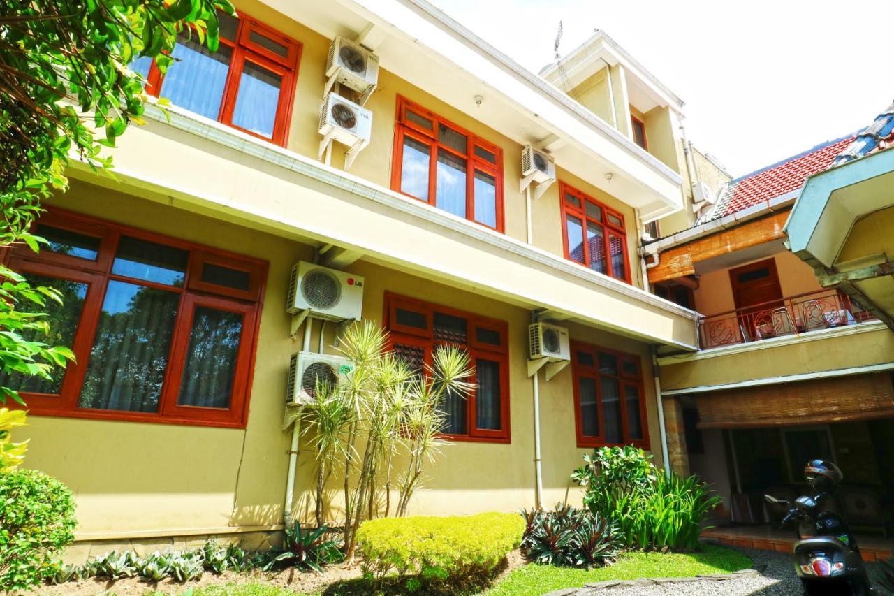 Reddoorz Plus Near Brawijaya Museum Malang Eksteriør bilde