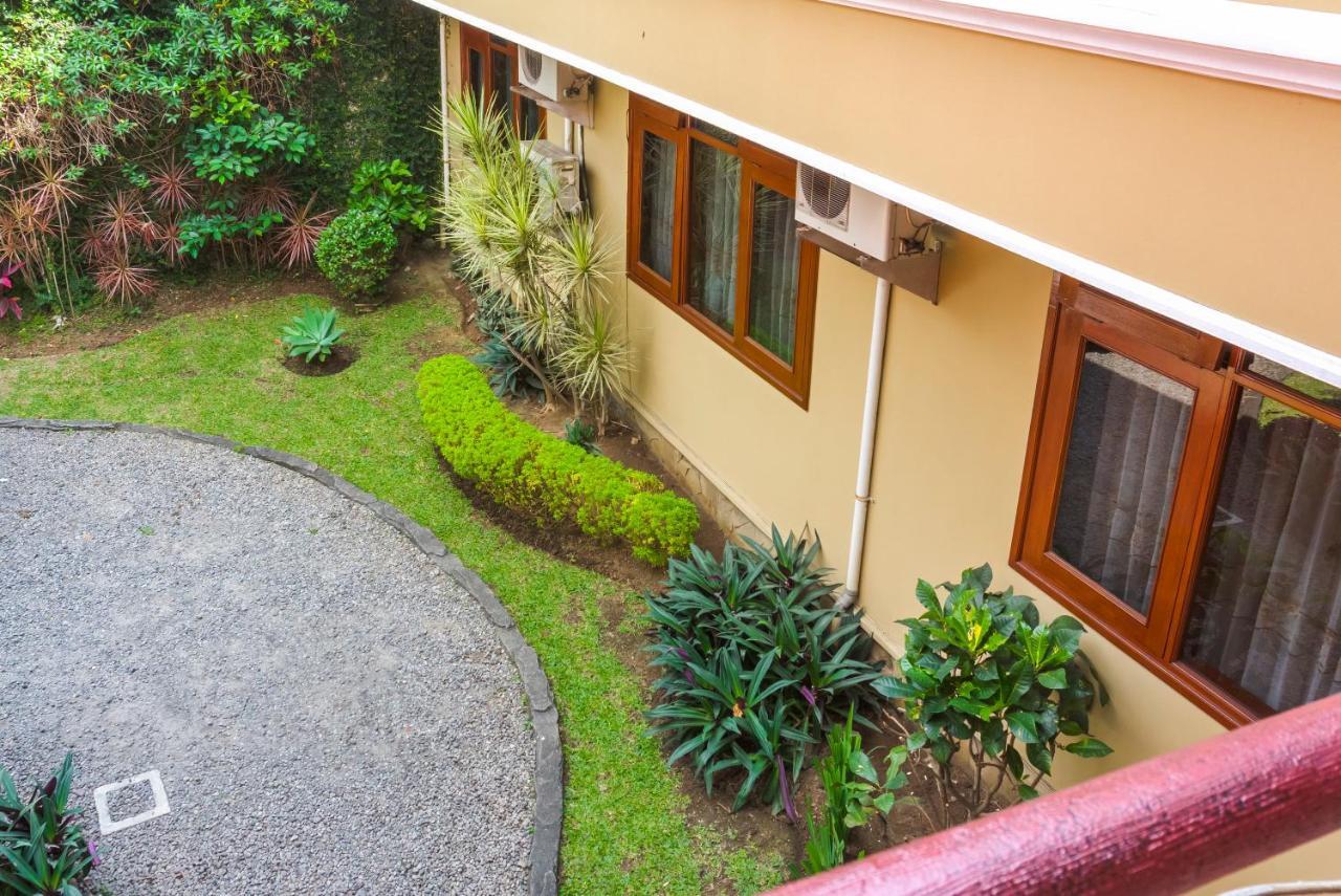 Reddoorz Plus Near Brawijaya Museum Malang Eksteriør bilde